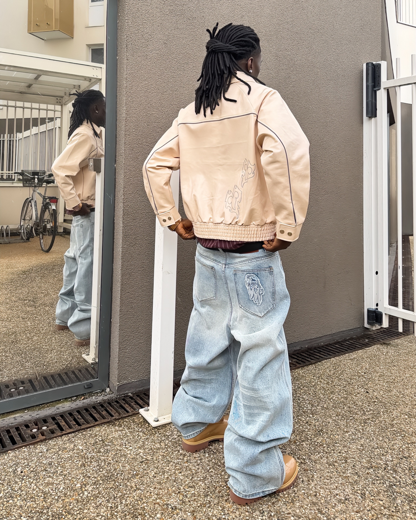 TENUE VESTE CUIR + JEAN BAGGY