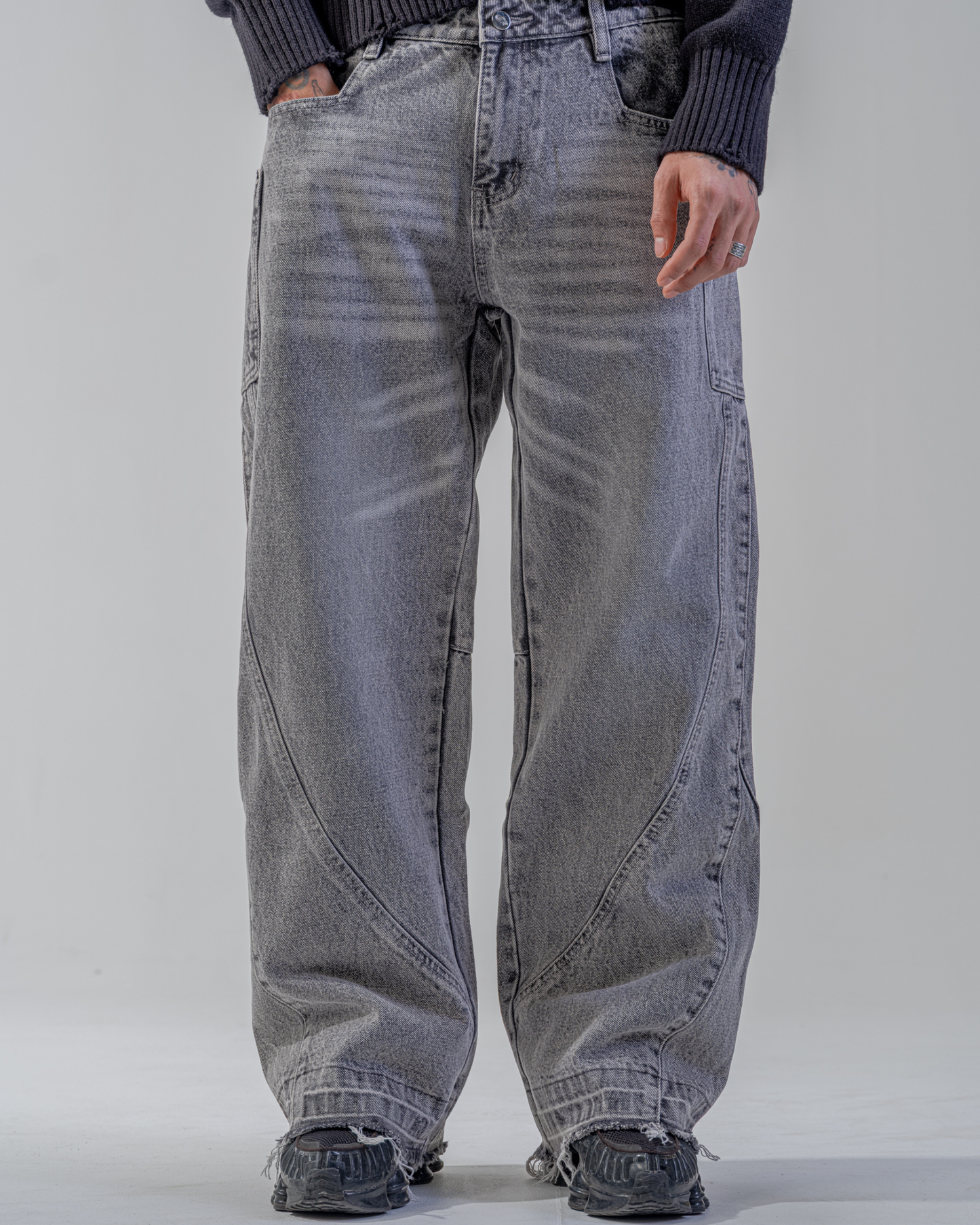 BAGGY FLARE JEANS [GREY]