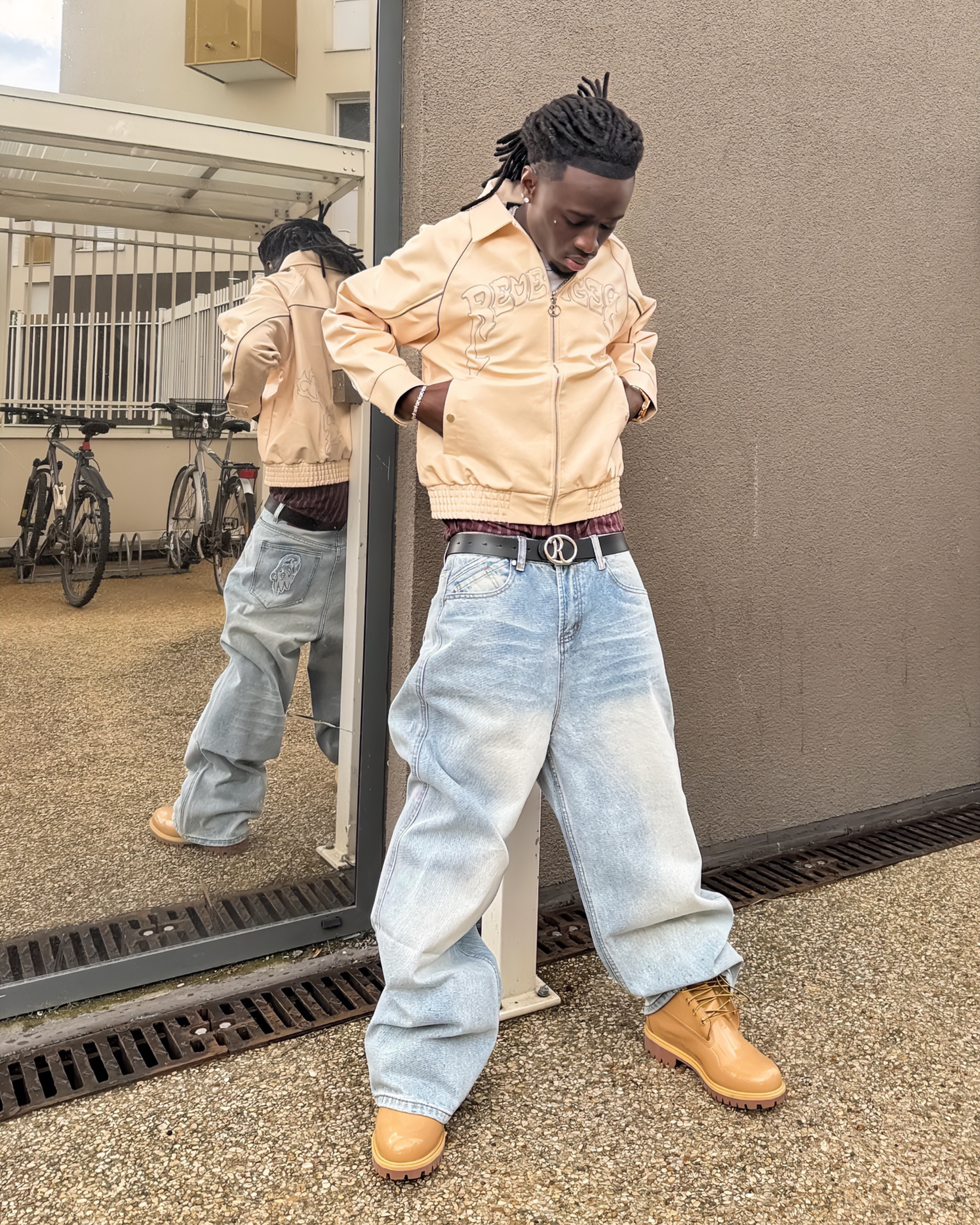 TENUE VESTE CUIR + JEAN BAGGY
