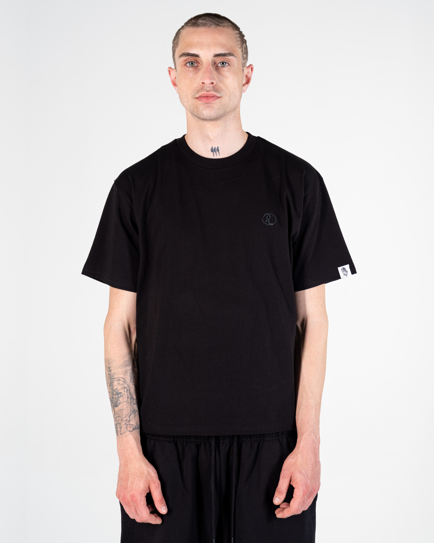 PREMIUM TEE [NERO]