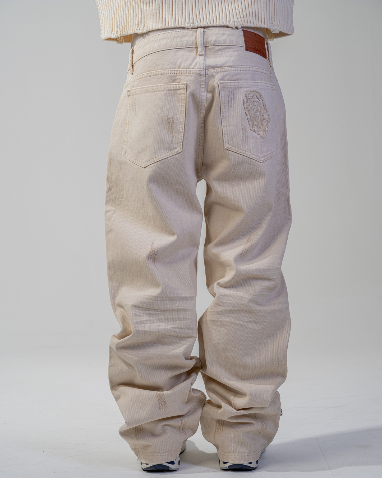 FLARE FIT ZIPPED JEAN [BEIGE]