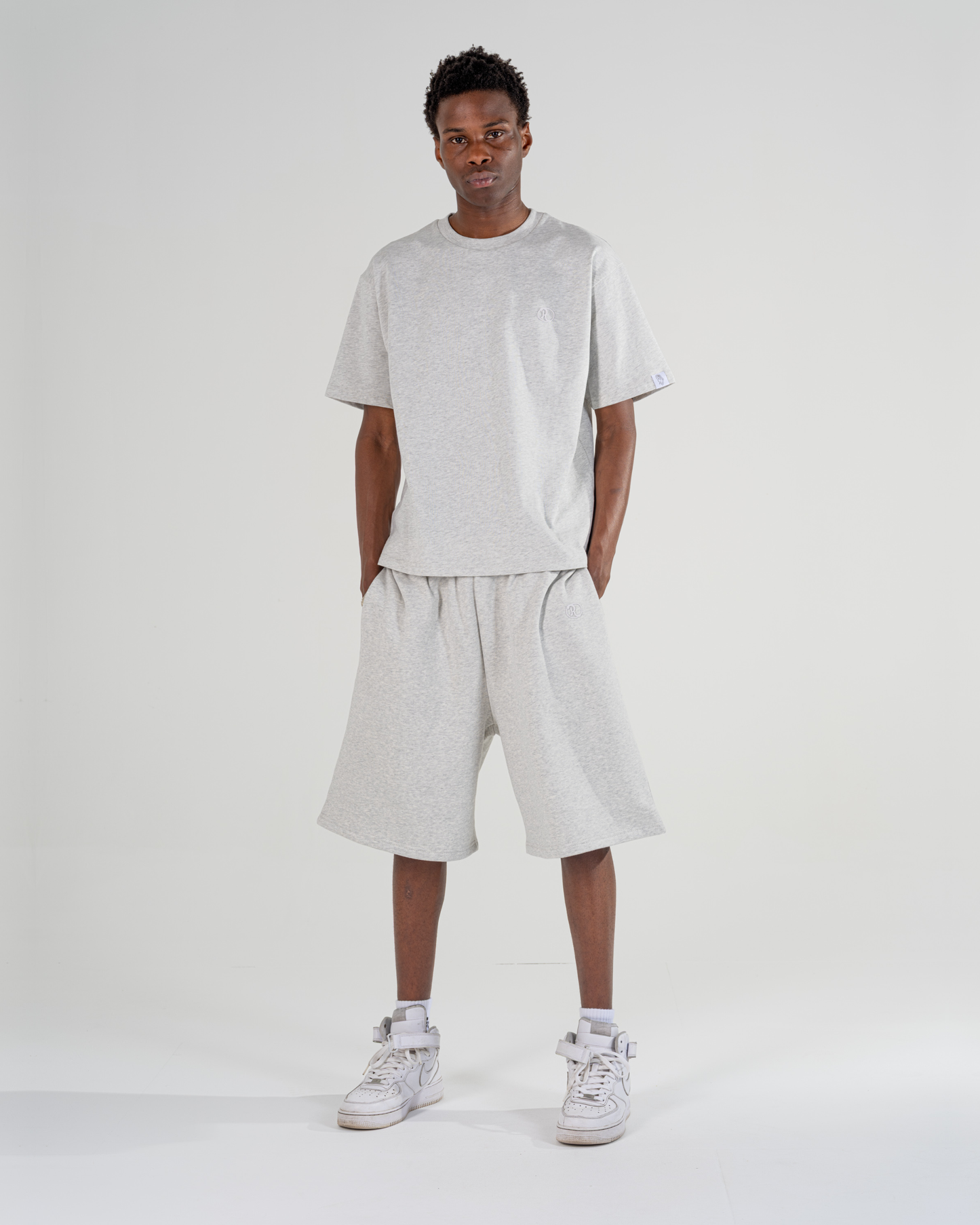 PREMIUM TEE [GRIS]
