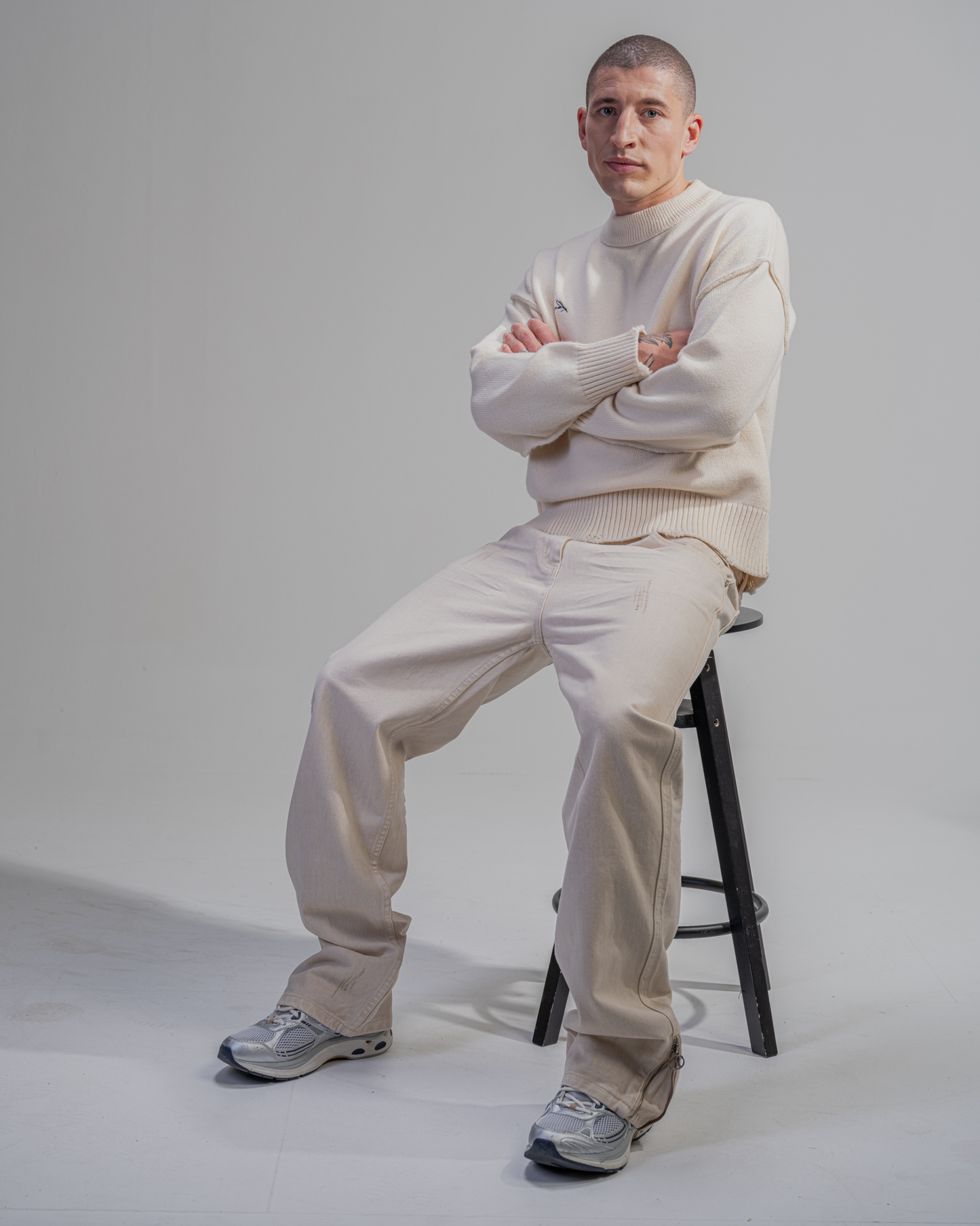 FLARE FIT ZIPPED JEAN [BEIGE]