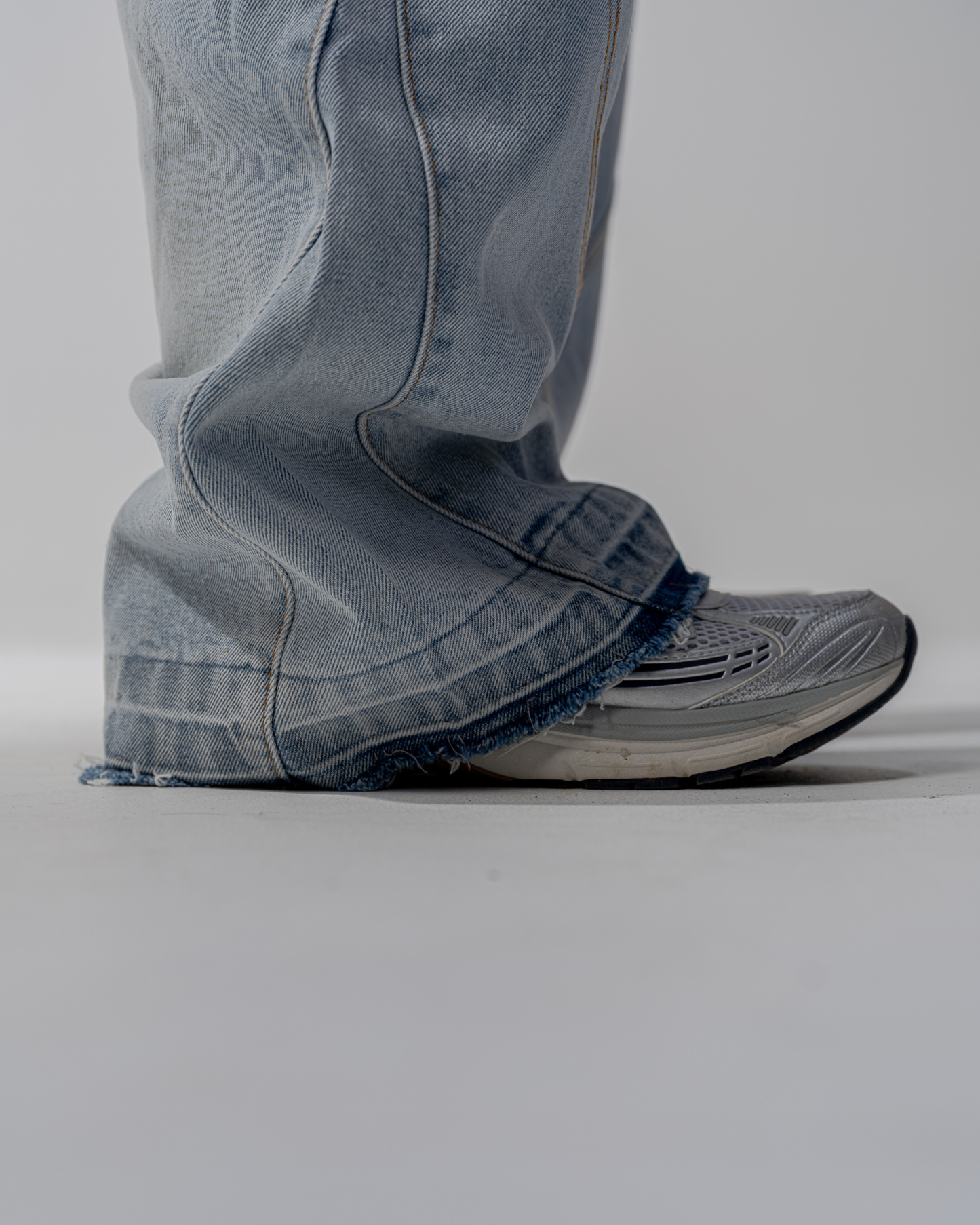 JEANS BAGGY FLARE [BLU]