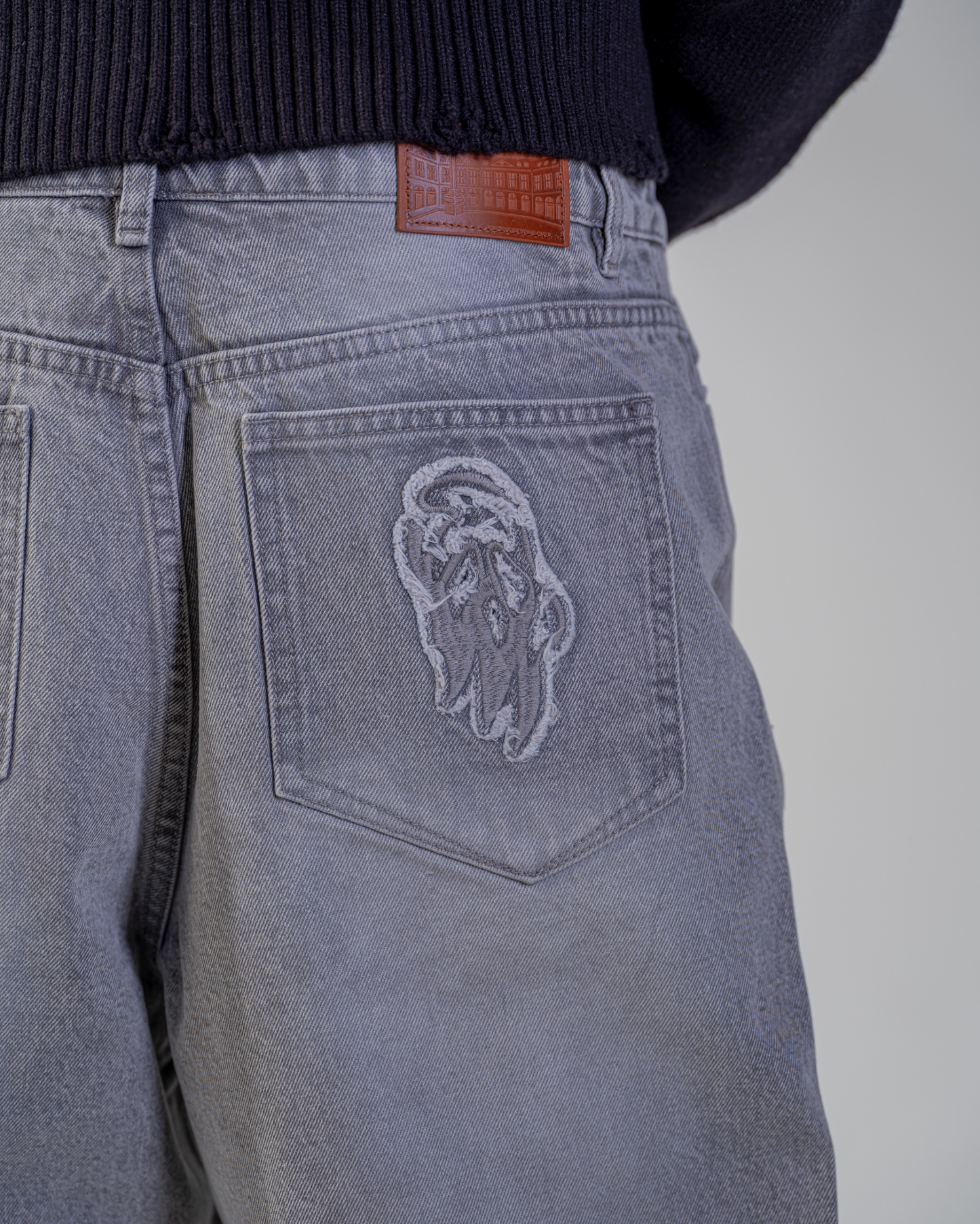 BAGGY FIT JEANS [GREY]